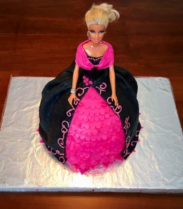 Barbie cake decorata in pdz