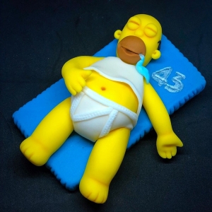 Homer Simpson sdraiato che dorme