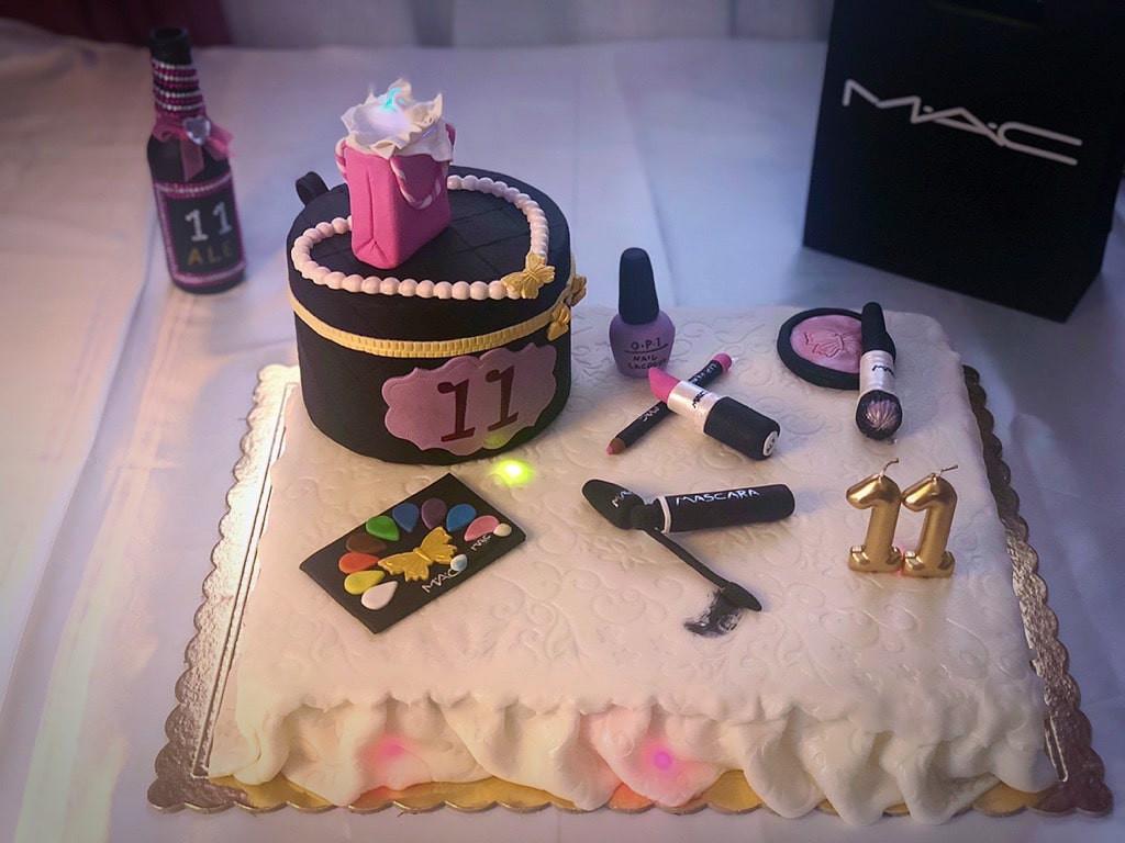 make up cake con sfumature di luci
