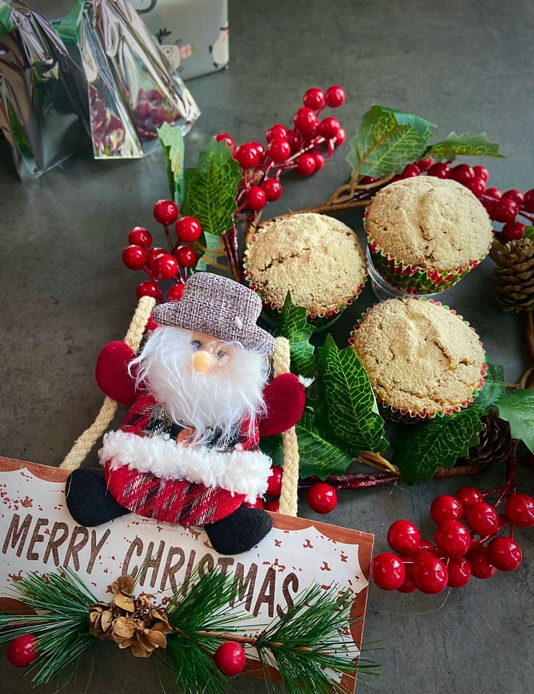 muffins vegani all'arancia e cioccolato versione natalizia
