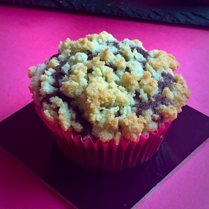 muffins al cioccolato con streusel alla vaniglia