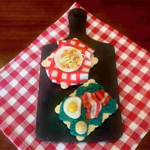 decorazioni a tema carbonara per biscotti e cupcakes