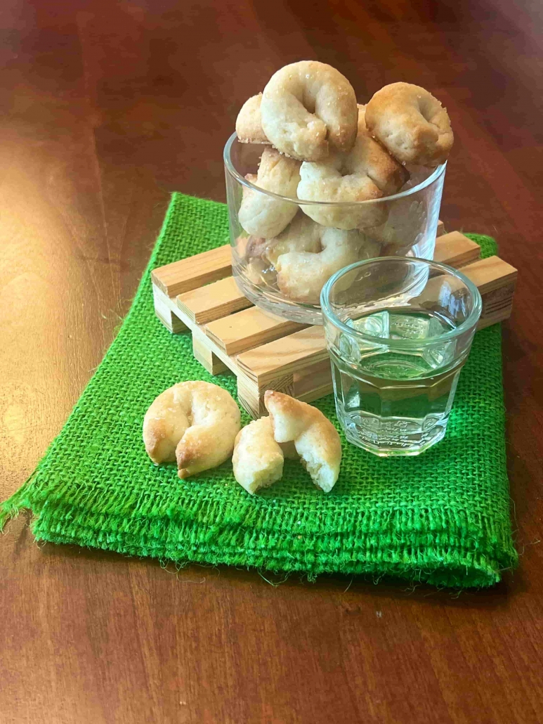 Taralli dolci con vino bianco e lievito d'esubero