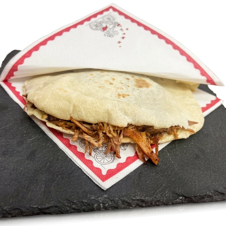pane pita con pulled pork